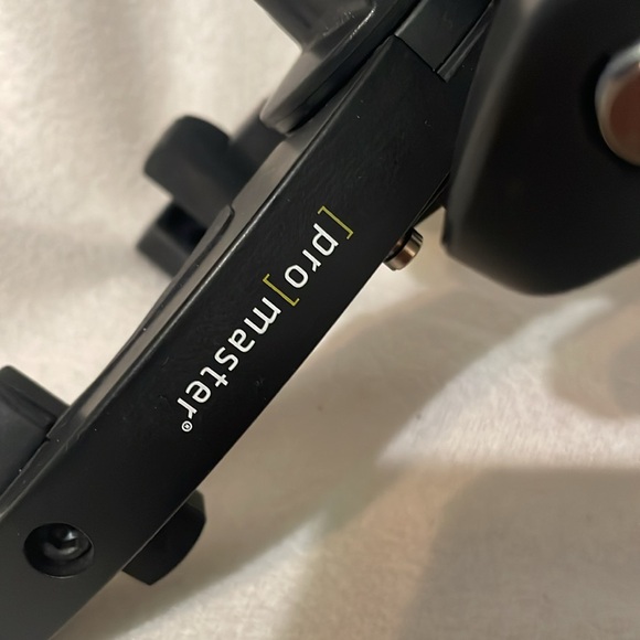 Promaster System Pro ''The Clamper'' Universal Clamping Tripod - Picture 3 of 7